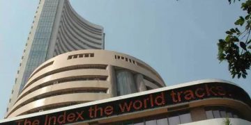 Sensex rise  over 300 points in early trade today; Nifty tops 15,200