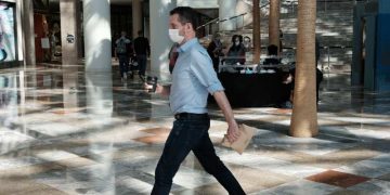 Fully vaccinated people not required wear masks in US: CDC