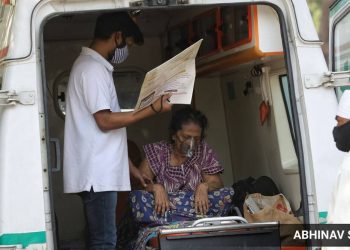 Delhi reports 6,500 new cases, positively rate dips to 11%