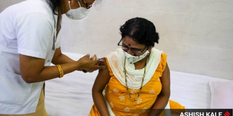 Pimpri-Chinchwad: After two months, Covid-19 cases fall 1000-mark; Major credits weekend lockdown