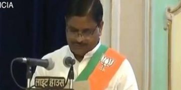 UP minister Vijay Kashyap died due to Covid