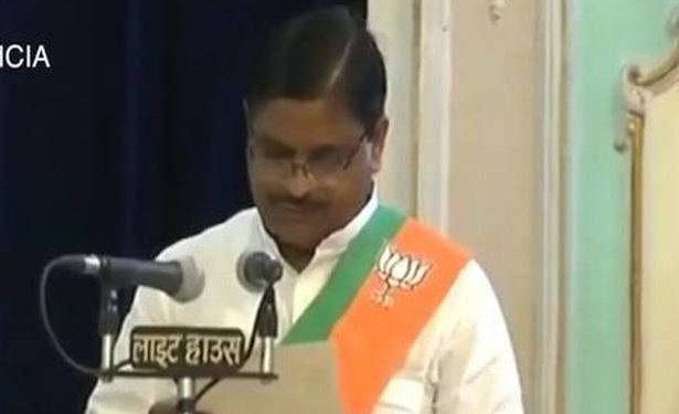 UP minister Vijay Kashyap died due to Covid