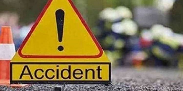 Van falls into ravine in Gujarat, 5 dead and 10 injured