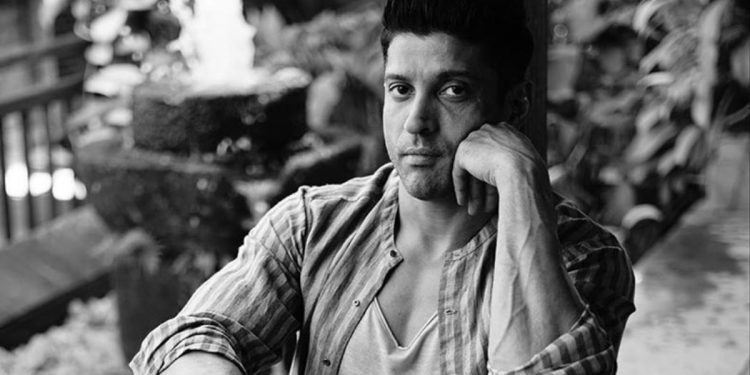 नदियों में बहते शवों पर फरहान अख्तर ने किया ट्वीट, लिखा- तय हो जवाबदेही