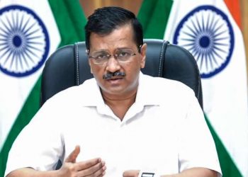 Arvind Kejriwal urges centre to stop Singapore Flights