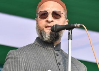 ऑक्सीजन प्लांट के बहाने ओवैसी ने मोदी सरकार को नागरिकता कानून पर घेरा