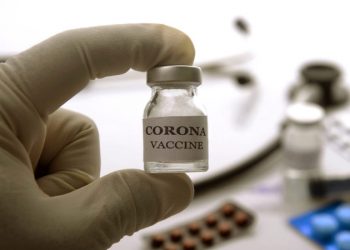 Covid vaccine: Extend side-effects monitoring to 28 days, top officials says