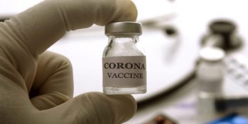 Covid vaccine: Extend side-effects monitoring to 28 days, top officials says