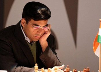 Vishwanathan Anand to play against fans to raise funds for COVID-19