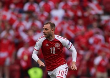 Christian Eriken had cardiac arrest,confirms Denmark team doctor.