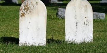 Canada finds hundreds of graves at former indigenous school