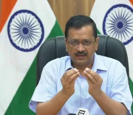 Kejriwal promises free electricity in Panjab