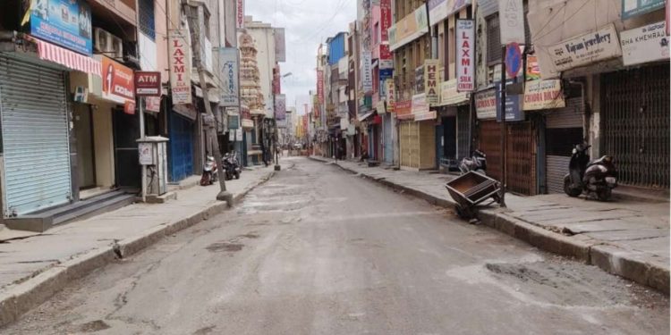 Uttar Pradesh Unlocks, Partial Restrictions on Restaurants and Night Curfews