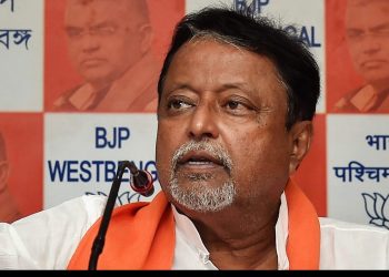 Prime Minister Modi speaks to Mukul Roy on wife’s health