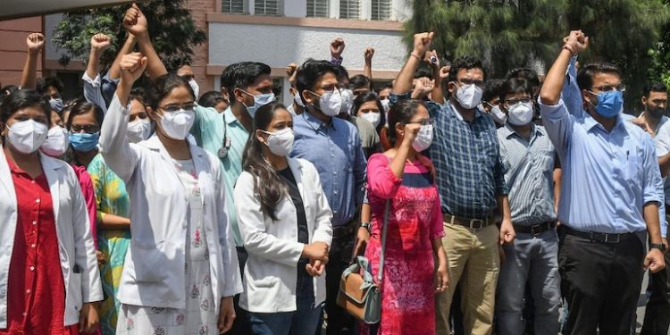 Nearly 3000 doctors resign in Madhya Pradesh after court says strike is illegal.