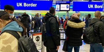 Britain wants to allow travel again but is wary : says the Minister.