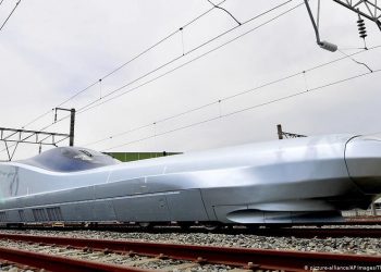 First bullet train launched by China in Tibet, close to Indian border.