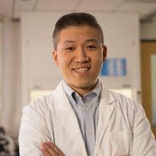 A US-based epidemiologist advises India to invest in technology to fight against new delta variants .