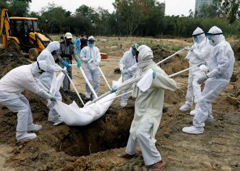 Center Might Not Be Able to Pay 4 Lakhs Compensation To Covid Victims