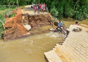16 Dead , 22 Missing in a week after heavy rain batters in nepal.