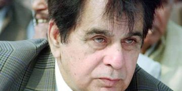 Veteran Actor Dilip Kumar Admitted PD Hinduja Hospital For Breathlessness