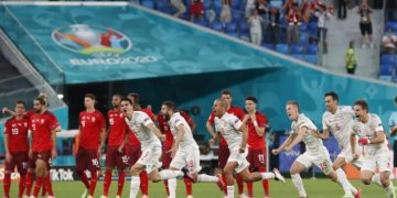 Spain beat Switzerland in penalties to reach Euro semi-finals.