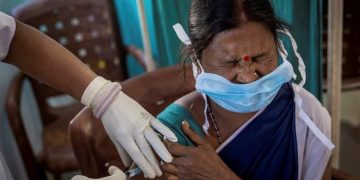 Supreme Court Asks For Vaccines To Center For Beggars Upon Receiving Plea