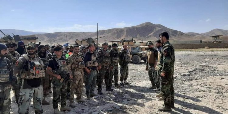 Afghan troops struggle to replace Americans at key bagram base.