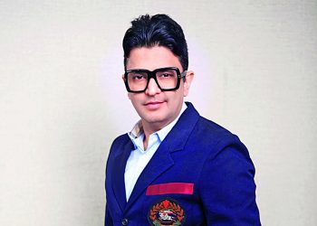 Bhushan Kumar to produce saroj khan biopic .