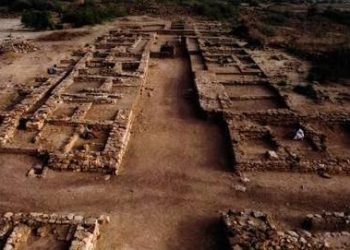 Harappan-era city Dholavira inscribed on UNESCO world heritage list.