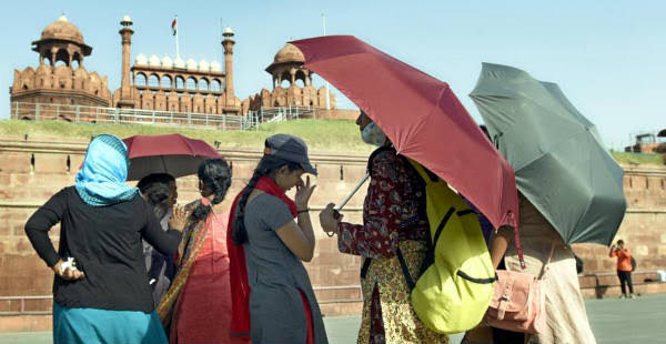Delhi Records 39.8 Degree Celsius As The Maximum Temperature