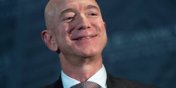 Jeff Bezos Steps Down From CEO Post