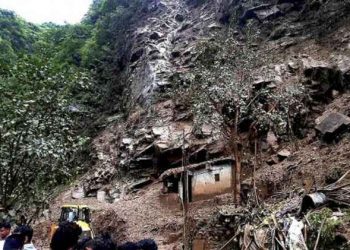 Multiple landslides in Himachal; 9 tourists dead, 3 injured
