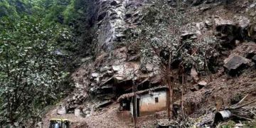 Multiple landslides in Himachal; 9 tourists dead, 3 injured