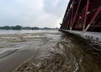 Delhi’s Yamuna close to danger mark after water discharge from Haryana