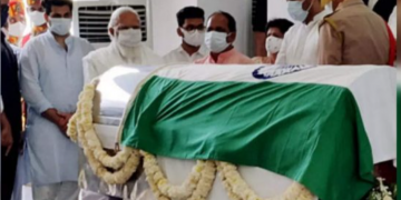 PM Modi Pays Last Respects to ex-UP CM Kalyan Singh in Lucknow