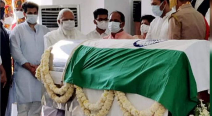 PM Modi Pays Last Respects to ex-UP CM Kalyan Singh in Lucknow