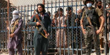 Afghan Passports with Indian Visas are Seized by Urdu-Speaking Guys Who Attack a Kabul Office