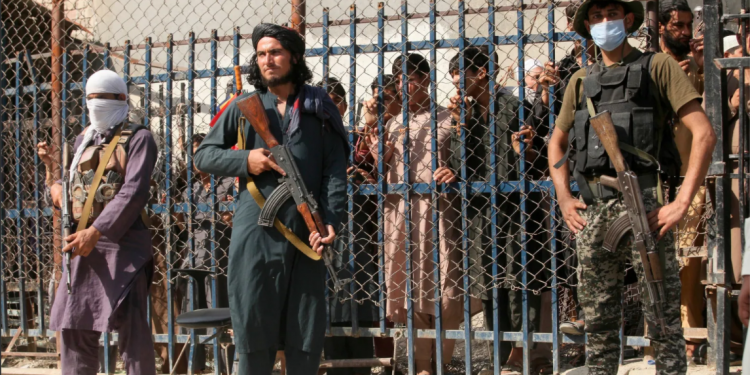 Afghan Passports with Indian Visas are Seized by Urdu-Speaking Guys Who Attack a Kabul Office