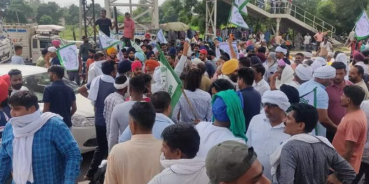 In Haryana, Police Used Lathicharge on Farmers Who Were Protesting