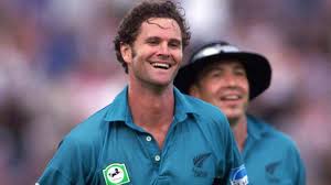 Chris Cairns off life support after heart surgery.