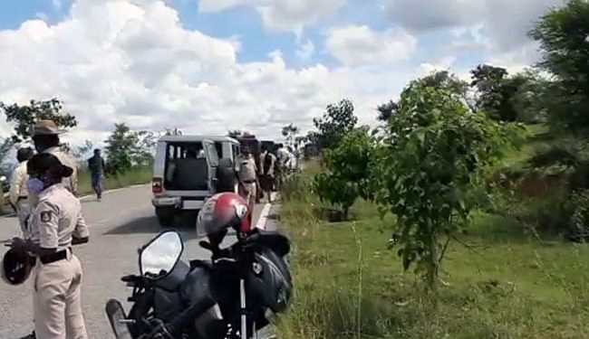 Student Gang-Raped, Boyfriend Thrashed By Robbers Near Mysore: Cops