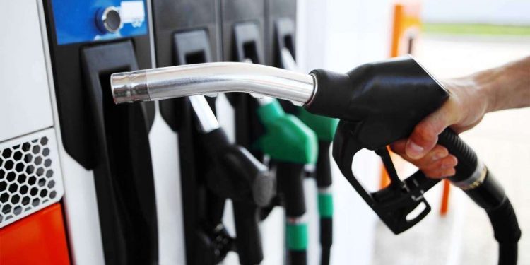 In Tamil Nadu, the Price of Petrol has been Reduced by 3 percent at a Cost of 1,160 crore s to the State.