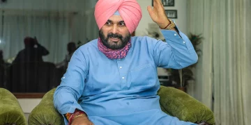 Post-Exit Captain’s After Bitter Rift, Sidhu Declares “Sorted”; Action Against Sand Mafia Assured