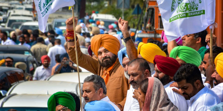 Lakhimpur Kheri: Navjot Singh Sidhu, the Punjab Congress president, was apprehended near the UP border