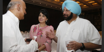 ISI Link? Amarinder Singh Shows Pak Friend With Sushma Swaraj, Others