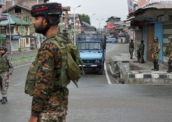 Terrorists kill a man in Srinagar, the second targeted attack in less than 24 hours