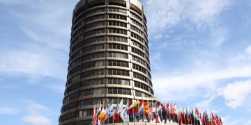 Russia Central Bank Suspended by The Bank for International Settlements