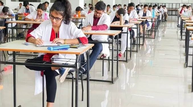 Upper Age Limit Removed For UG NEET Candidates