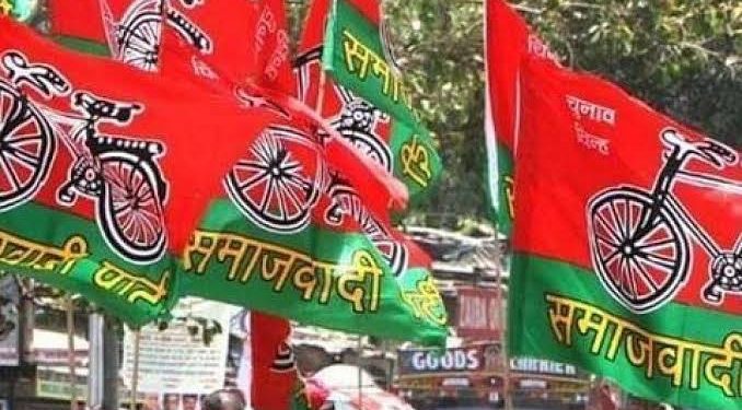 SP Worker Attempts Self-Immolation Infront of Legislative Assembly, Lucknow